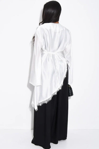 Tunika aus Satin mit Spitze